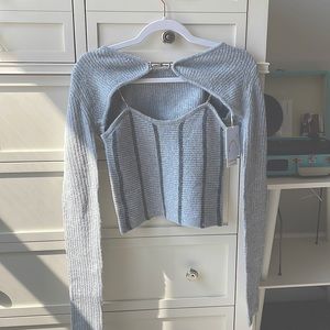 The Commense clothing brand, size small crop top two piece set. Color-grey